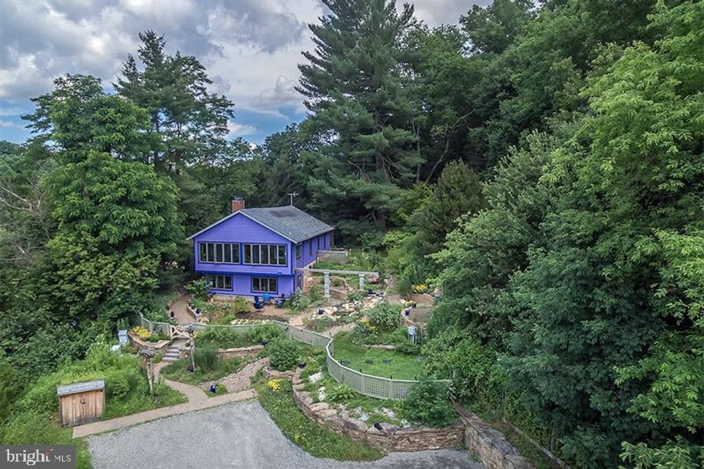 823 CREEK RD, Kennett Square, PA 19348