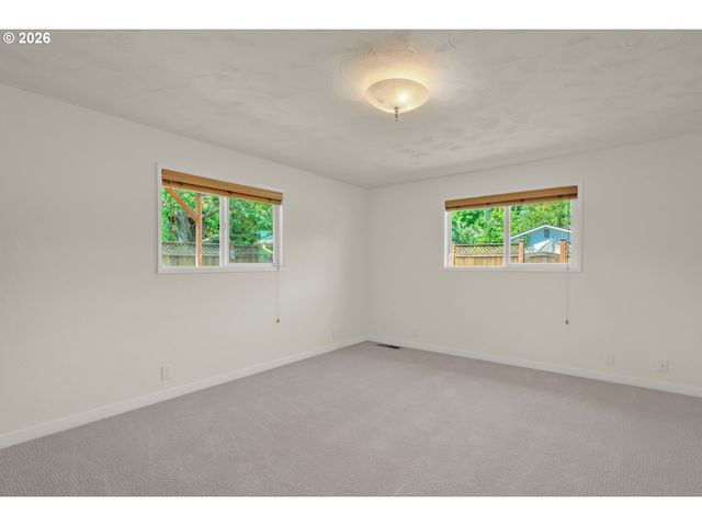 2540 TYLER St, Eugene, OR 97405