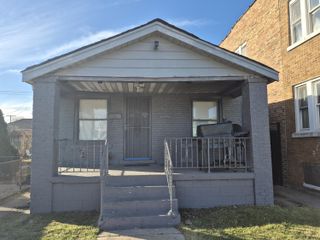 3942 Parrish Avenue, East Chicago, IN 46312