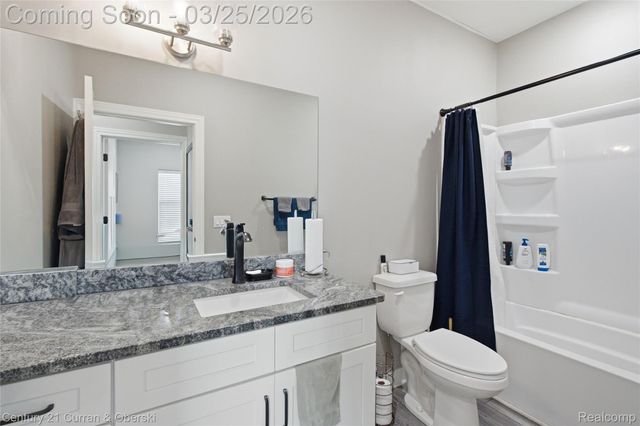 1241 E Woodward Heights Boulevard 5, Hazel Park, MI 48030