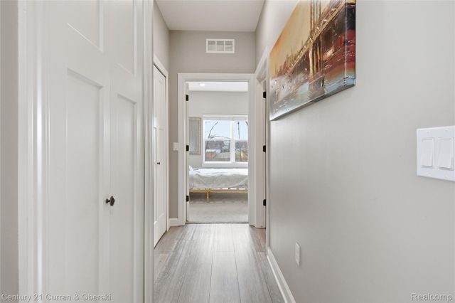 1241 E Woodward Heights Boulevard 5, Hazel Park, MI 48030