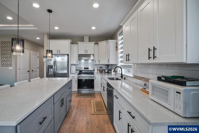 5518 Mountain Quail Dr S, Salem, OR 97306