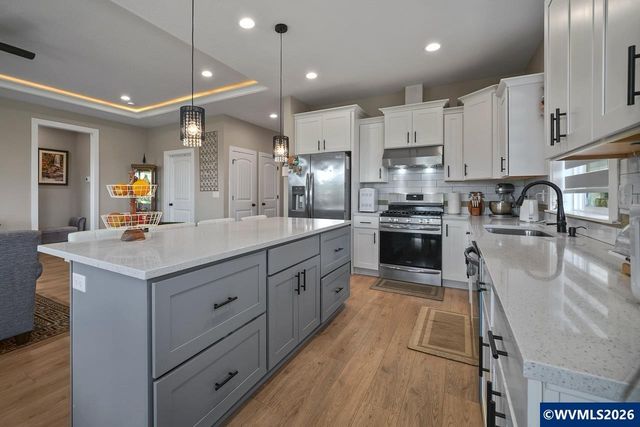 5518 Mountain Quail Dr S, Salem, OR 97306
