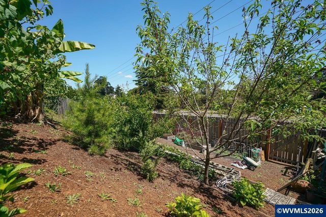 5518 Mountain Quail Dr S, Salem, OR 97306