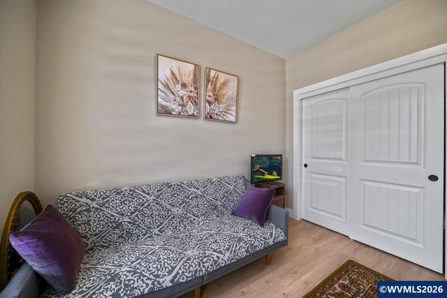 5518 Mountain Quail Dr S, Salem, OR 97306