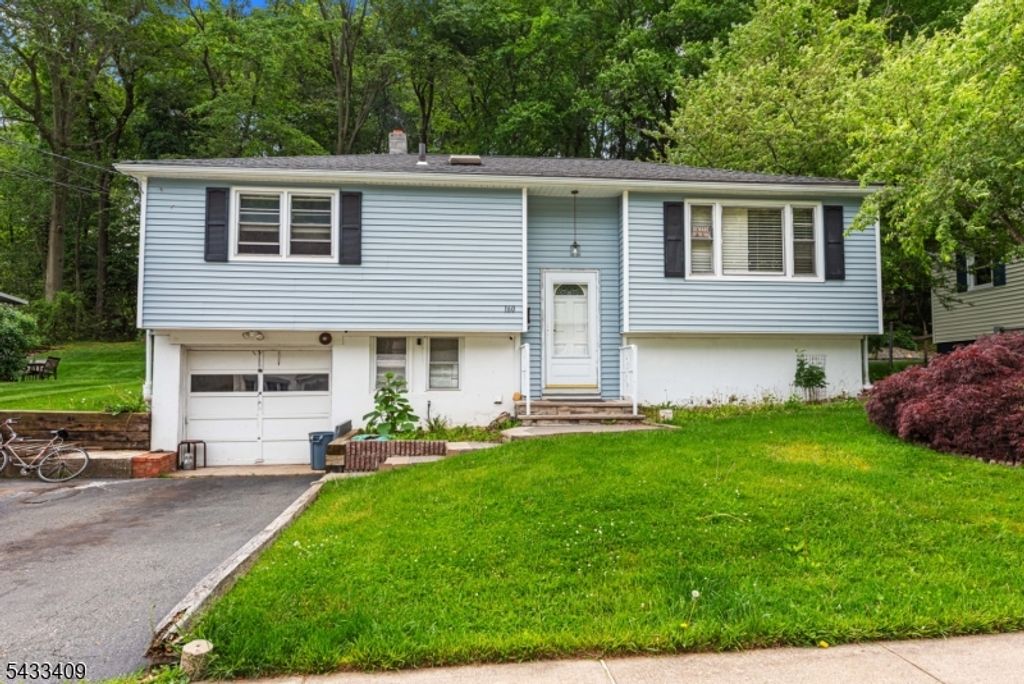 160 Brook Dr, Dover Town, NJ 07801