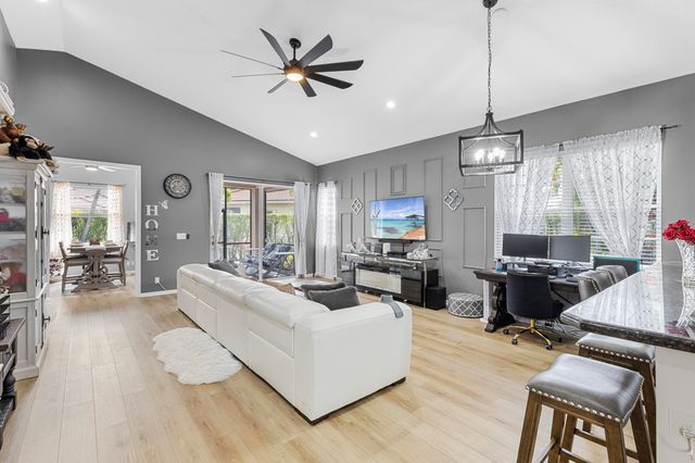 8402 Staniel Cay, West Palm Beach, FL 33411