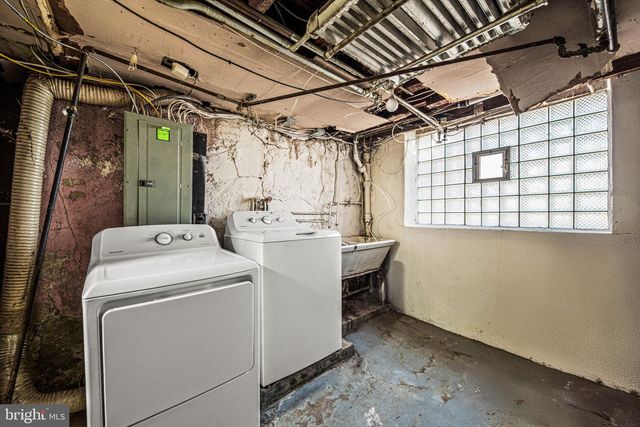 5426 WINDSOR AVE, Philadelphia, PA 19143