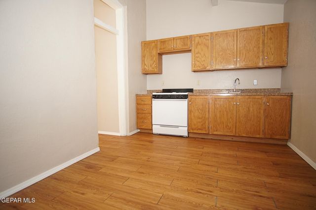 1104 Myrtle Avenue 4, El Paso, TX 79901