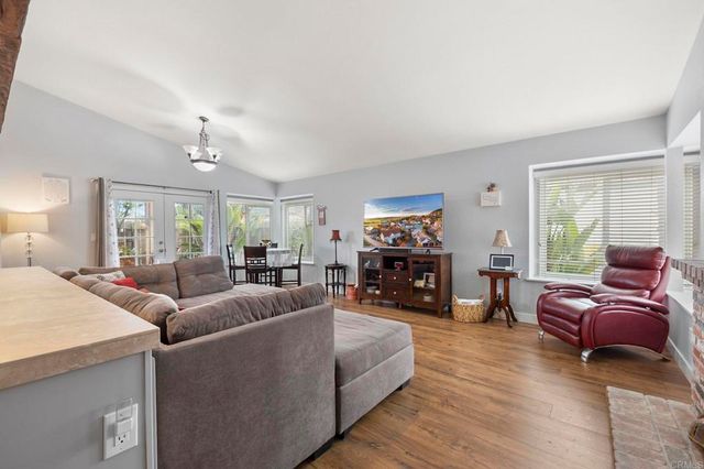 301 Winters Court, San Marcos, CA 92069