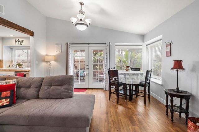 301 Winters Court, San Marcos, CA 92069
