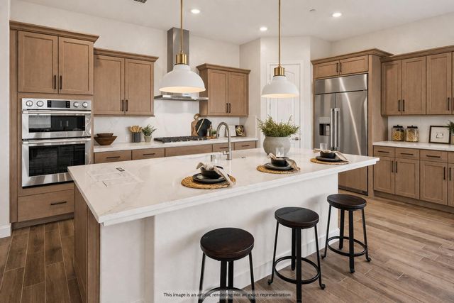 2573 N Black Oak Drive, Fresno, CA 93727