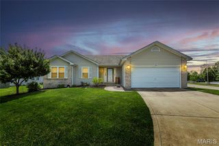 1860 Somerset Hollow Court, Wentzville, MO 63385