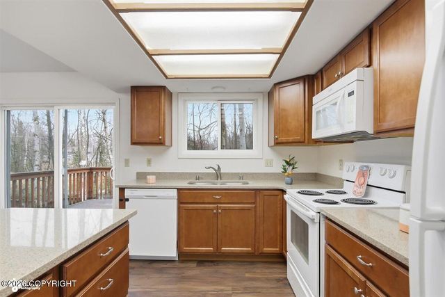 9925 Teekoana Circle, Eagle River, AK 99577