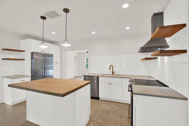 5531 13TH AVENUE N, St Petersburg, FL 33710