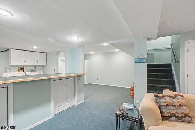 1202 Magnolia Ct, Washington Twp., NJ 07840