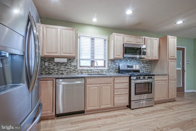 2355 BARTRAM AVE, Atco, NJ 08004