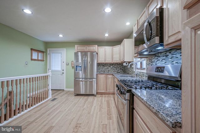 2355 BARTRAM AVE, Atco, NJ 08004