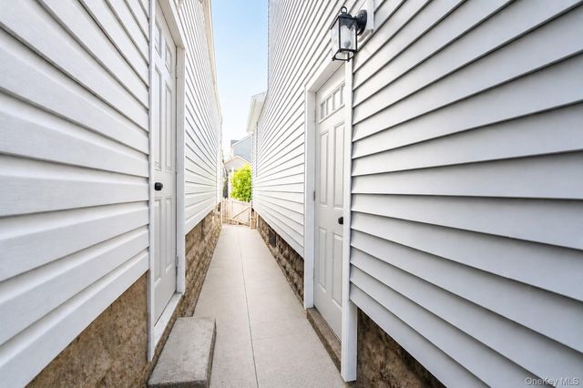 111-18 124th Street, South Ozone Park, NY 11420