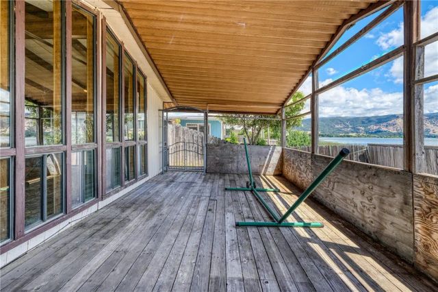 5830 Robin Hill 10, Lakeport, CA 95453
