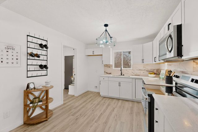 3209 Palomas Drive NE, Albuquerque, NM 87110