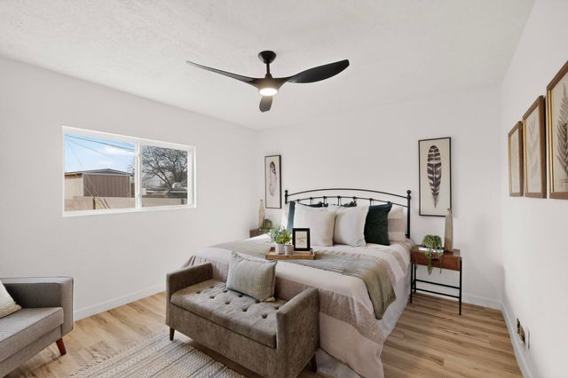 3209 Palomas Drive NE, Albuquerque, NM 87110