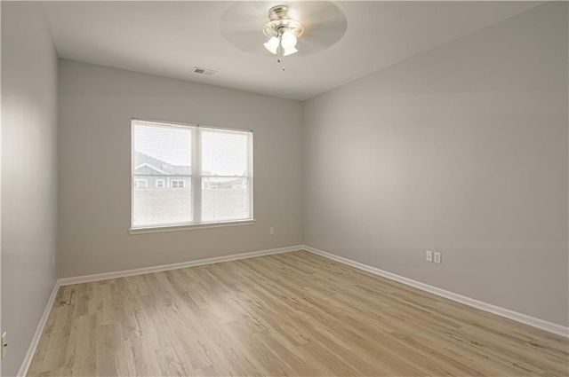 11721 S ROUNDTREE Street 200, Olathe, KS 66061