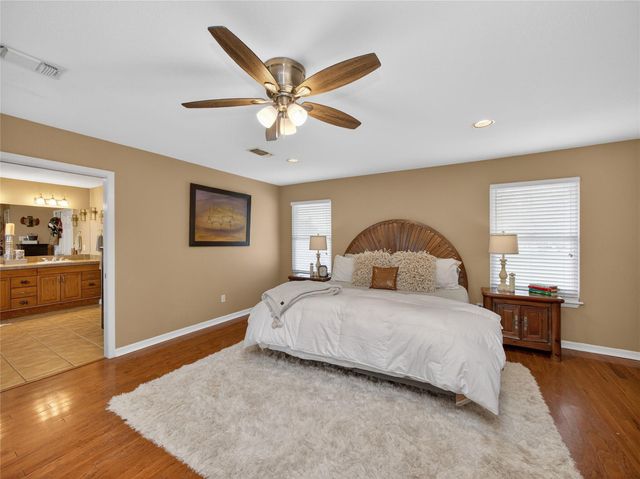 718 Post Oak DR, Dripping Springs, TX 78620