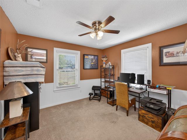 718 Post Oak DR, Dripping Springs, TX 78620