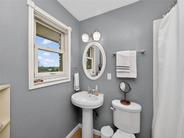 718 Post Oak DR, Dripping Springs, TX 78620