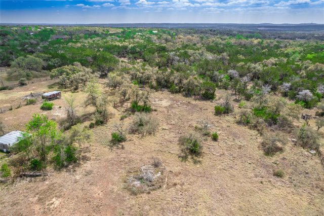 718 Post Oak DR, Dripping Springs, TX 78620