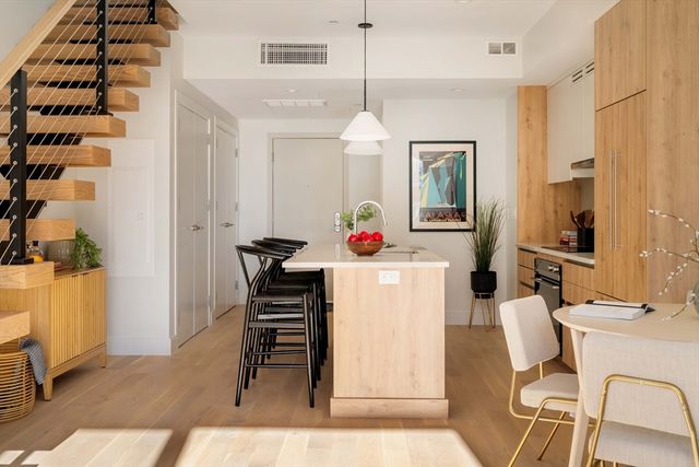 1055 Cambridge Street 305, Cambridge, MA 02139