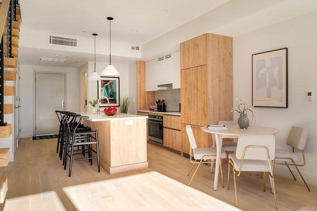 1055 Cambridge Street 305, Cambridge, MA 02139