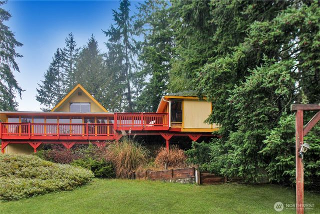 22115 Maple Drive NW, Lakebay, WA 98349