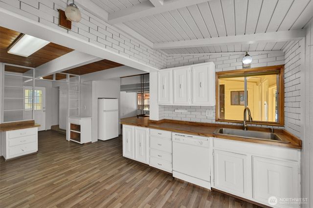 22115 Maple Drive NW, Lakebay, WA 98349