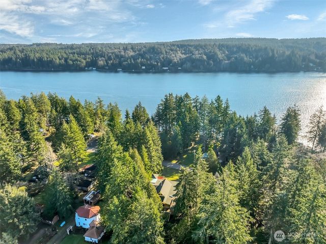 22115 Maple Drive NW, Lakebay, WA 98349