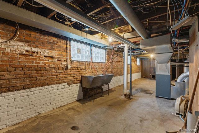 4267 Seebaldt Street, Detroit, MI 48204