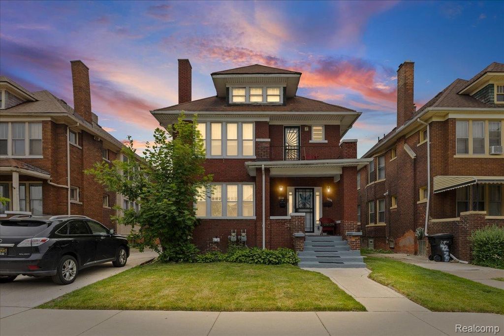 4267 Seebaldt Street, Detroit, MI 48204