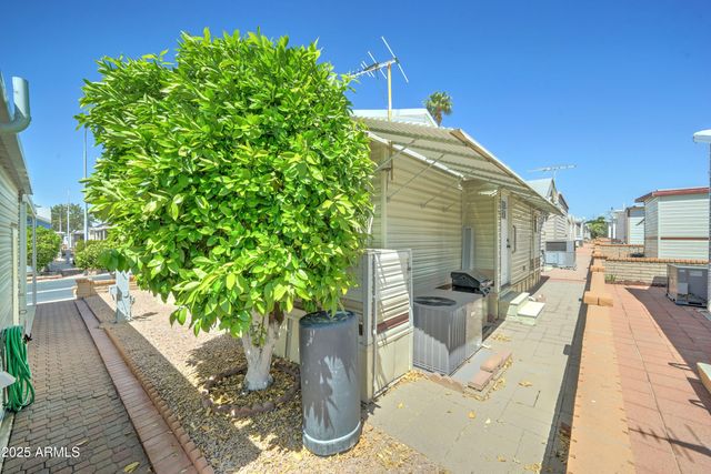 111 S GREENFIELD Road 400, Mesa, AZ 85206