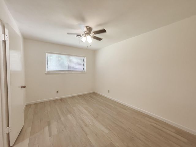 7710 Romney Road, Houston, TX 77036