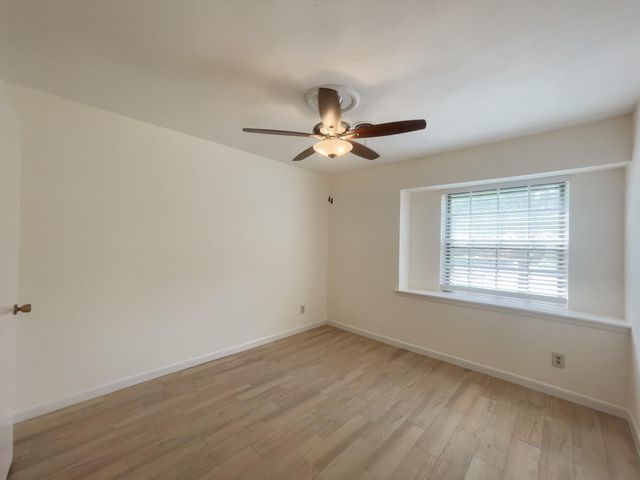 7710 Romney Road, Houston, TX 77036