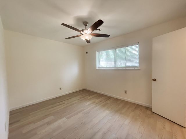 7710 Romney Road, Houston, TX 77036