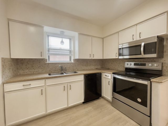 7710 Romney Road, Houston, TX 77036