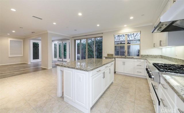 214 Shelbourne, Irvine, CA 92620