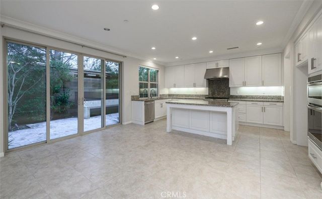 214 Shelbourne, Irvine, CA 92620