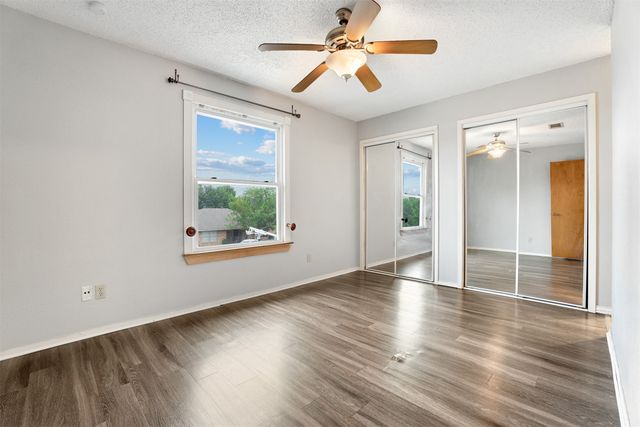7044 Crosstimbers Lane, North Richland Hills, TX 76182