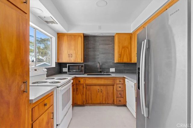 5829 E 2nd, Long Beach, CA 90803