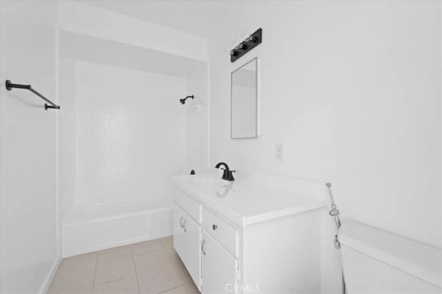 5829 E 2nd, Long Beach, CA 90803