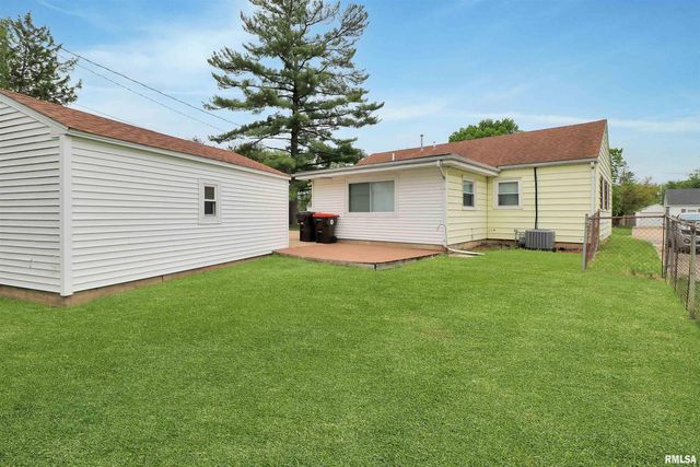 725 W PURTSCHER Drive, Peoria, IL 61614