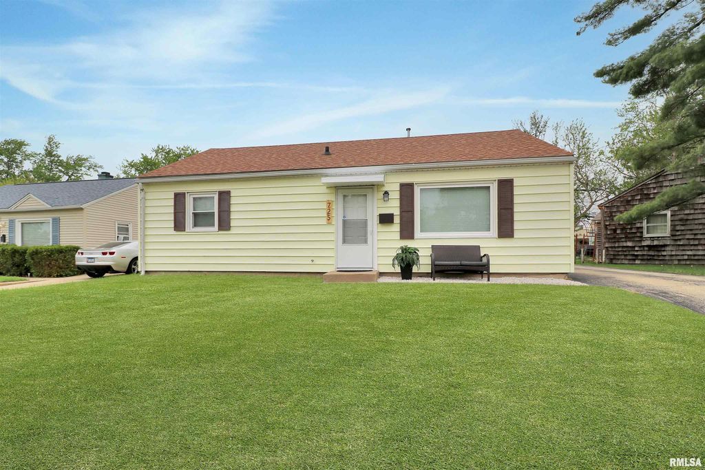 725 W PURTSCHER Drive, Peoria, IL 61614